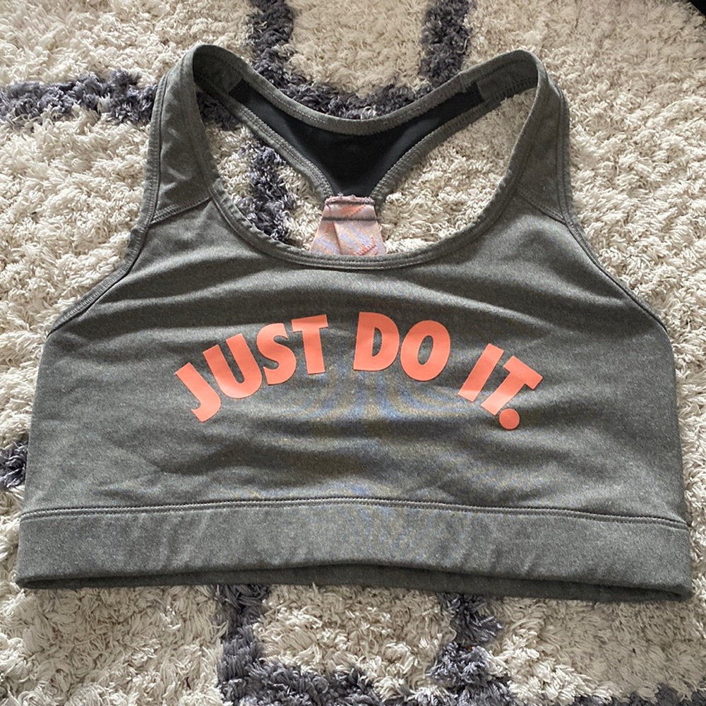 NIke sports bra